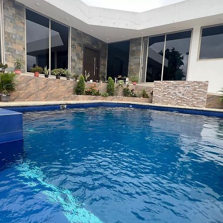 Casa Con Piscina Privada Hotel Manta Exterior photo